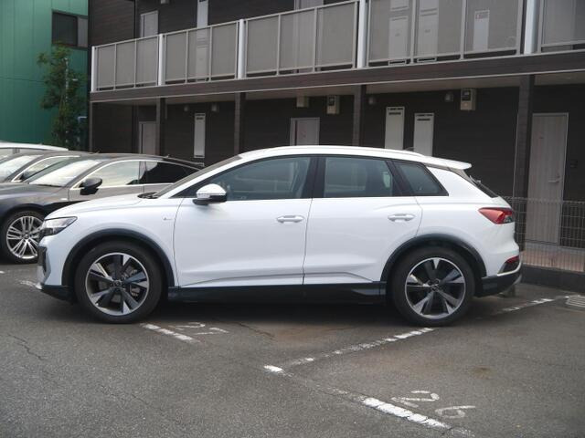 Q4 e-tron45 Sライン