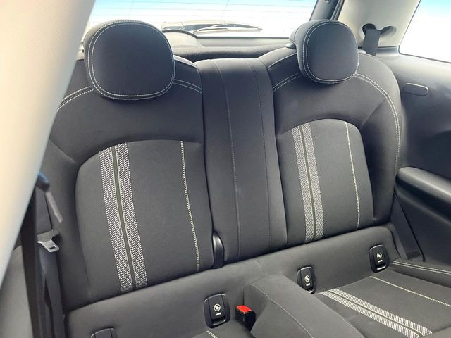 ���㕔���Ȃ��C�ɂȂ�悤�ȃL�Y�E�����ւ��蓙�A�傫�ȃ_���[�W�͂Ȃ��A�ǍD�ȏ�Ԃł��B