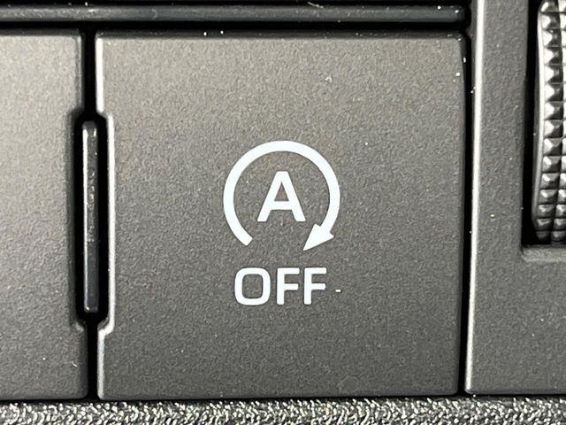 �y�A�C�h�����O�X�g�b�v�z�ԐM����a�؂Œ�Ԃ����ۂɃG���W�����~���A���ʂȔR���̏����}���܂��B�R��������ی�ɂȂ���@�\��G���W���̓u���[�L�𗣂��΍Ďn�����܂��B