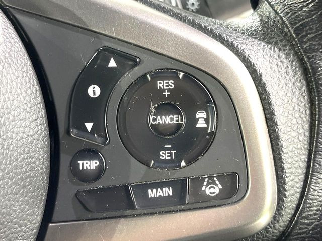 �y�A�_�v�e�B�u�N���[�Y�R���g���[���z�������H�ł̒��������s���y��!!�����ő��x��ۂN���[�Y�R���g���[�����A�Փˌy���V�X�e���ƘA�g���A�O���̎ԗ������m���ĎԊԂ�ۂ悤�ɑ��x���߂��Ă���܂�!!