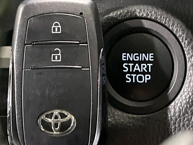 �y�X�}�[�g�L�[�z�J�o����|�P�b�g�ɓ��ꂽ�܂܂ł��h�A�̎{���E�������\�ȃX�}�[�g�L�[�𑕔��B�G���W���̃I���E�I�t�����J�M�����o���K�v����������Ƃ��Ă��֗��ł���