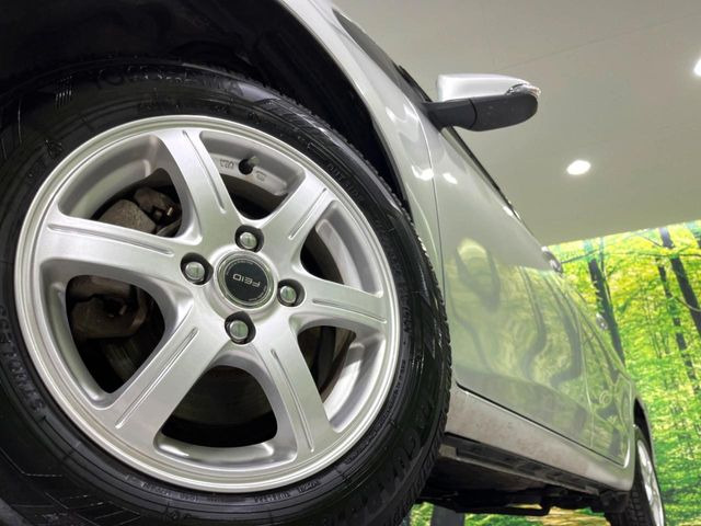 �y14�C���`�A���~�z�C�[���z�O�ςɃ}�b�`�����A���~�z�C�[���𑕒����Ă���܂��B�e��A���~�z�C�[����A�X�^�b�h���X�^�C�����戵�����Ă���܂��B���񂲑��k����������