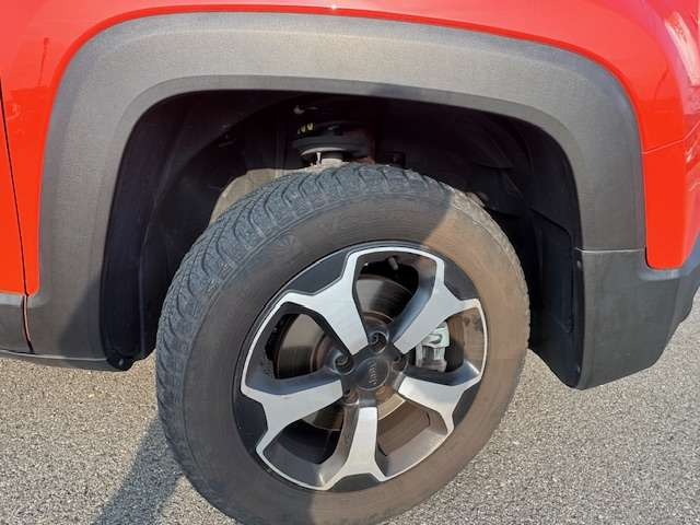 レネゲードトレイルホーク 4WD