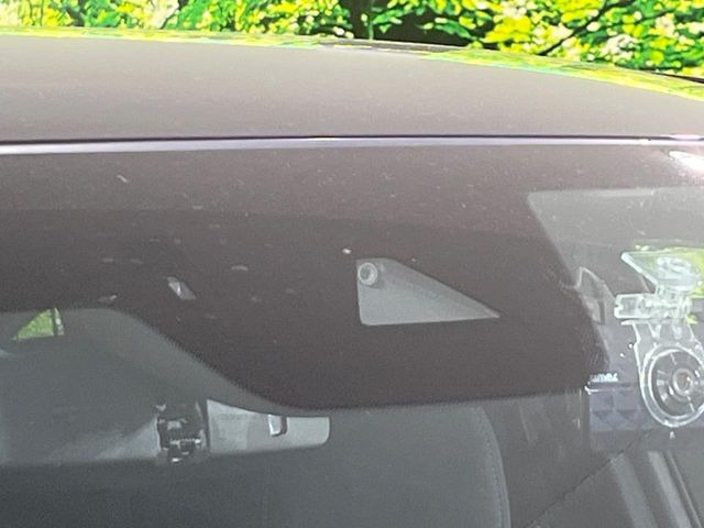 �y�X�}�[�g�V�e�B�u���[�L�T�|�[�g�z�ᑬ���s���ɑO���̎ԗ�����F�����A�Փ˂������Ȏ��͌x��ƃu���[�L�ŏՓˉ���Ɣ�Q�y�����A�V�X�g�B�����S�Ƀh���C�u�����y���݂��������܂��B