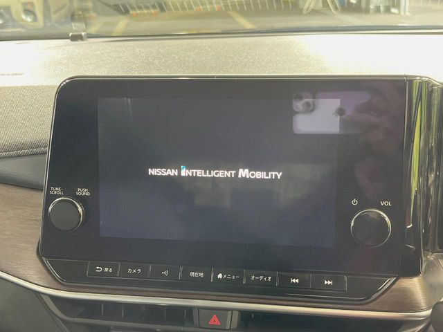 �y���[�J�[����9�C���`�i�r�z�C���e���A�ɗn�����ރX�^�C���b�V���ȁu��p�݌v�v���[�J�[�i�r�𑕔��􎋔F���⑀�쐫�ȂǊ�{���\�ɂ��D��A���㎿�ȃJ�[���C�t�����y���݂��������܂��B