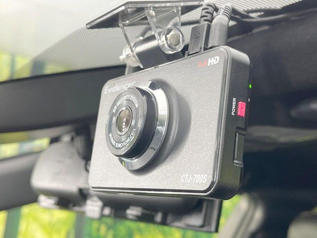 �y�h���C�u���R�[�_�[�z�h���C�u���R�[�_�[����!���s���͂������A������^�]�⎖�̂ɑ��������ہA�f���ŋL�^���A����̃��X�N�ɔ����܂��B���L�^�pSD�J�[�h�͂��q�l�����g�ł��������������K�v������܂��B