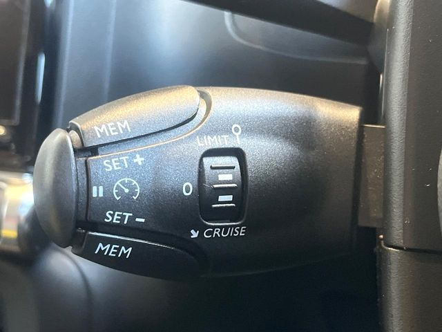 ���I�[�g�N���[�Y�R���g���[��:�������H�⎩���Ԑ�p���H���ɂāA�葬���q���\�ƂȂ�֗��ȋ@�\�ł��B�������ړ��̍ۂł����ɂ����֗��ɂ��g�����������܂���