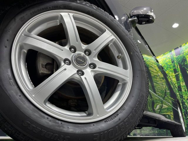 �y18�C���`�A���~�z�C�[���z�O�ςɃ}�b�`�����A���~�z�C�[���𑕒����Ă���܂��B�e��A���~�z�C�[����A�X�^�b�h���X�^�C�����戵�����Ă���܂��B���񂲑��k����������