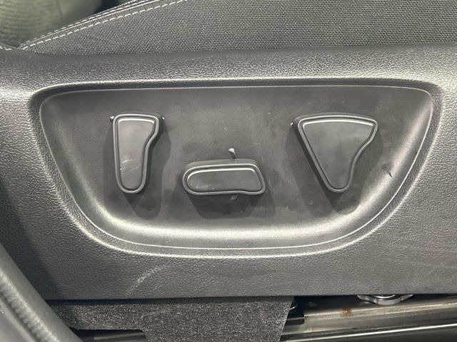 �y�p���[�V�[�g�z�X�C�b�`��ŊȒP�ɃV�[�g�̔��������\!�d��������͂�����܂���!���K�ȃV�[�g�|�W�V�����ɃZ�b�g���āA���K�ȃh���C�u�����y���݂��������B