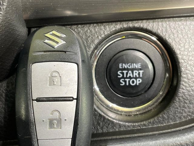 �y�L�[���X�X�^�[�g�V�X�e���z�J�o����|�P�b�g�ɓ��ꂽ�܂܂ł��h�A�̎{���E�������\�ȃX�}�[�g�L�[�𑕔��B�G���W���̃I���E�I�t�����J�M�����o���K�v����������Ƃ��Ă��֗��ł���