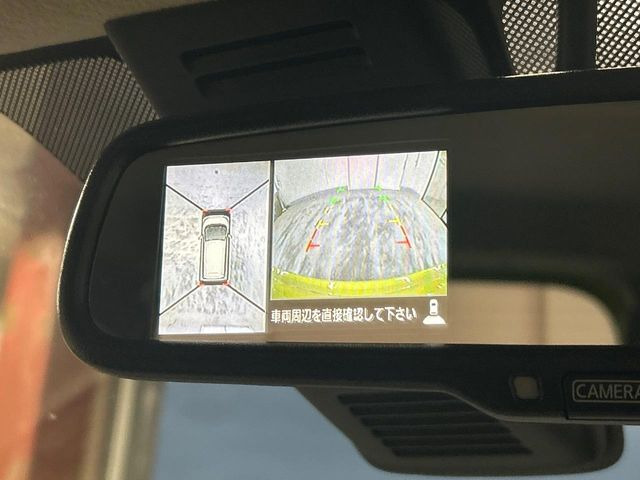 �y�}���`�e���C�����j�^�[�z�Ԃ̃t�����g��T�C�h�̃J�����摜�𓯎��Ƀ��j�^�[�\�����邱�ƂŁA���H�⋷�����𑖍s���ł����͂̏󋵊m�F���ł����S!