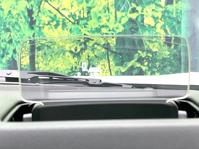 �y�w�b�h�A�b�v�f�B�X�v���C�z���݂̑��x�⑖�s�����f�W�^���\���ŉ^�]�ȑO���̃K���X�ɓ��e!�^�]���A�ڐ������炳���K�v�ȏ����m�F�ł���̂łƂ��Ă��֗��ň��S!