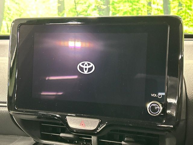 �y8�C���` �f�B�X�v���C�I�[�f�B�I�z���ʂ̃f�B�X�v���C��AppleCarPlay��AndroidAuto�����p�\�B�傫�ȉ�ʂŃX�}�z�i�r�A�v���������p���������܂���