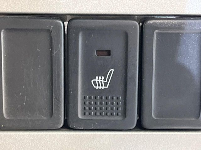 �y�V�[�g�q�[�^�[�z�������ɏd�󂷂�V�[�g�q�[�^�[!�G�A�R����葁�����܂��Ă����̂Ŋ�����̐l�����S�ł��ˁ�G�A�R���̉����͊������邩����A�Ƃ������ɂ����������߂ł��B