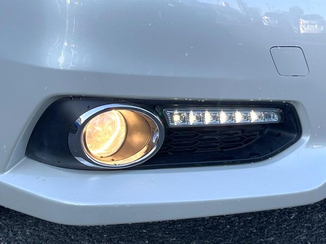 �yLED�A�N�Z�T���[���C�i�[�z