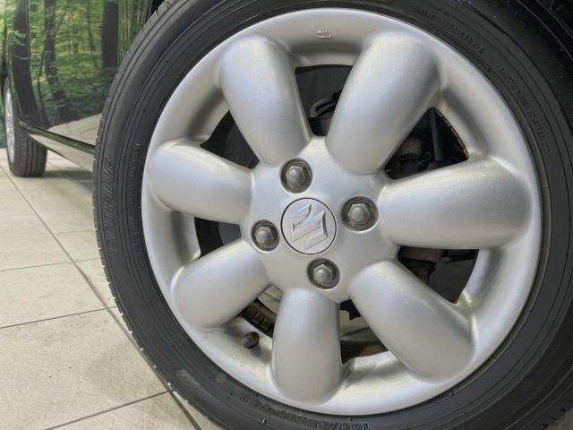 �y����14�C���`�A���~�z�C�[���z�O�ςɃ}�b�`���������A���~�z�C�[���𑕒����Ă���܂��B�e��ЊO�A���~�z�C�[����A�X�^�b�h���X�^�C�����戵�����Ă���܂��B���񂲑��k����������