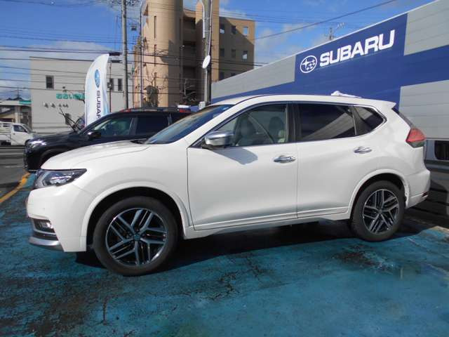 エクストレイル2.0 モードプレミア i ハイコントラスト インテリア 4WD