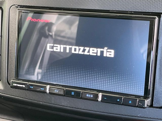 �y�i�r�Q�[�V�����z�g���₷���i�r�ŖړI�n�܂ł�������ē����Ă���܂��B�e��I�[�f�B�I�Đ��@�\���[�����Ă���A���Ԃ̉^�]������Ɋy�����Ȃ�܂�!!