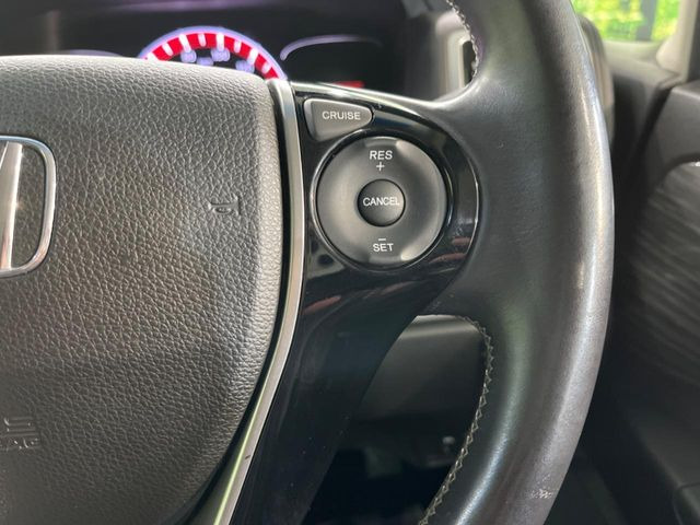 �y�N���[�Y�R���g���[���z�������H�����N���N���s�B�A�N�Z���𗣂��Ă���葬�x�ő��s���ł��A�������^�]���̕��S���y��!�����E�������ȒP�ȃX�C�b�`����Œ����ł��܂��B