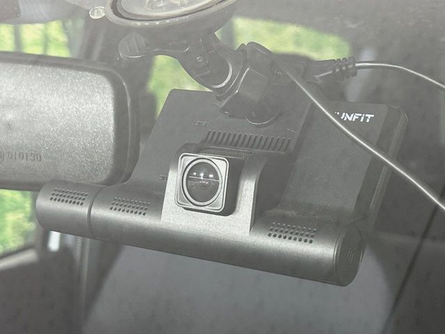 �y�h���C�u���R�[�_�[�z�h���C�u���R�[�_�[����!���s���͂������A������^�]�⎖�̂ɑ��������ہA�f���ŋL�^���A����̃��X�N�ɔ����܂��B���L�^�pSD�J�[�h�͂��q�l�����g�ł��������������K�v������܂��B