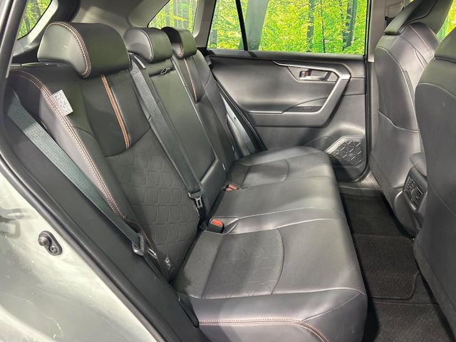 �L�X�Ƃ���2��ڃV�[�g�͋��Z���������A���S�n�����K!�F�B��Ƒ��Ƃ̂��o�����ɂ҂�����ł��B�x�r�[�V�[�g��`���C���h�V�[�g�g�p�������K�ɂ��߂�������������\���ȋ�Ԃ��m�ۂ��Ă��܂��B