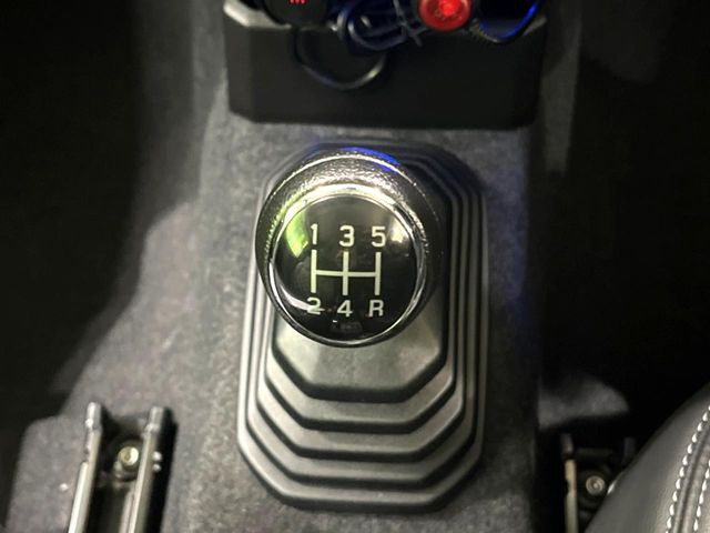 【フロア5速MT】走りの5速MT!!スポーティーな走行をお楽しみいただけます♪