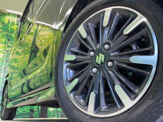 �y����14�C���`�A���~�z�C�[���z�O�ςɃ}�b�`���������A���~�z�C�[���𑕒����Ă���܂��B�e��ЊO�A���~�z�C�[����A�X�^�b�h���X�^�C�����戵�����Ă���܂��B���񂲑��k����������