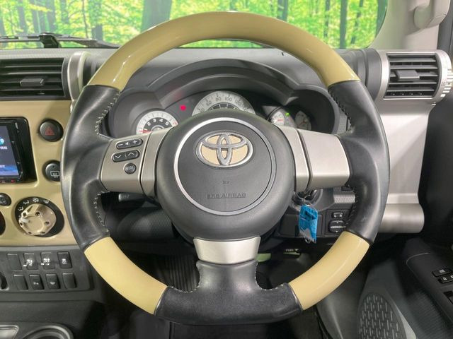 �y�����v�����X�e�A�����O�z�㎿�Ȋv���g�p���邱�ƂŁA��ɂ����������݂ƂĂ��^�]���₷���n���h���ł���