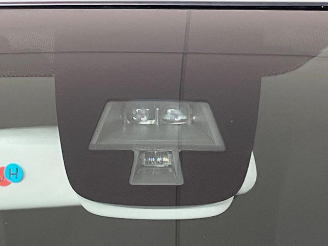 �y�X�Y�L ���[�_�[�u���[�L�T�|�[�g�z���s���ɑO���̎ԗ�����F�����A�Փ˂������Ȏ��͌x��ƃu���[�L�ŏՓˉ���Ɣ�Q�y�����A�V�X�g�B�����S�Ƀh���C�u�����y���݂��������܂��B