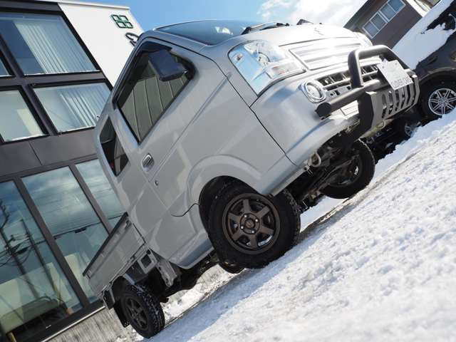 ���Ԃ̏�ԂŋC�ɂȂ镔�����������܂�����A���[���ɂČf�ڒ��ȊO�̉摜�⓮��������肷�邱�Ƃ��\�ł�!�J�[�Z���T�[�o�R�ɂĂ��₢���킹�������A���ڃ��[��:world_clovercars@yahoo.co.jp�܂ł��A����������