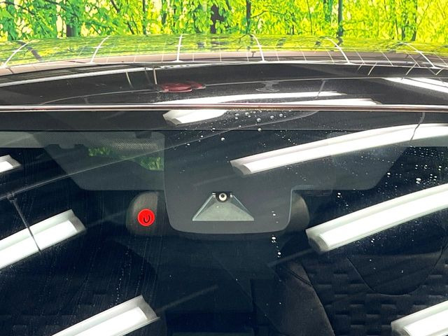 �y�g���^�Z�[�t�e�B�Z���X�z���s���ɑO���̎ԗ�����F�����A�Փ˂������Ȏ��͌x��ƃu���[�L�ŏՓˉ���Ɣ�Q�y�����A�V�X�g�B�����S�Ƀh���C�u�����y���݂��������܂��B