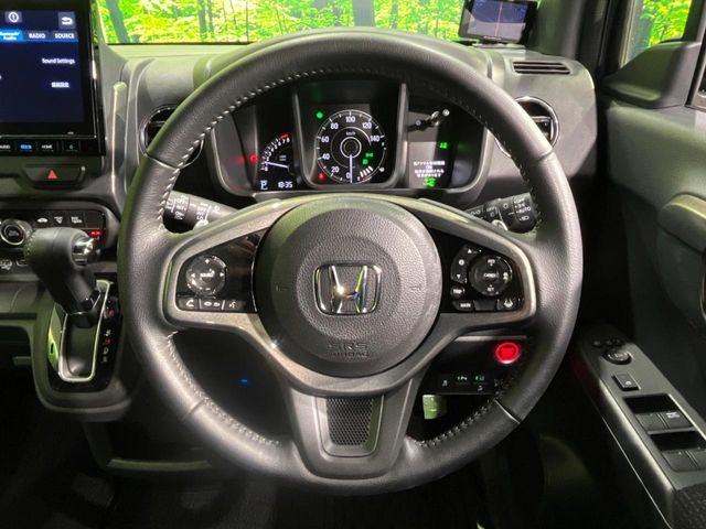 �y�����v�����X�e�A�����O�z�㎿�Ȋv���g�p���邱�ƂŁA��ɂ����������݂ƂĂ��^�]���₷���n���h���ł���