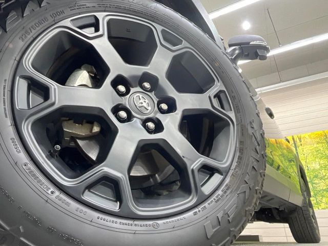 �y�O���[�h��p�����A���~�z�C�[���z�f�U�C�����̍��������A���~�z�C�[���𑕒����Ă���܂��B�e��ЊO�A���~�z�C�[����A�X�^�b�h���X�^�C�����戵�����Ă���܂��B���񂲑��k����������