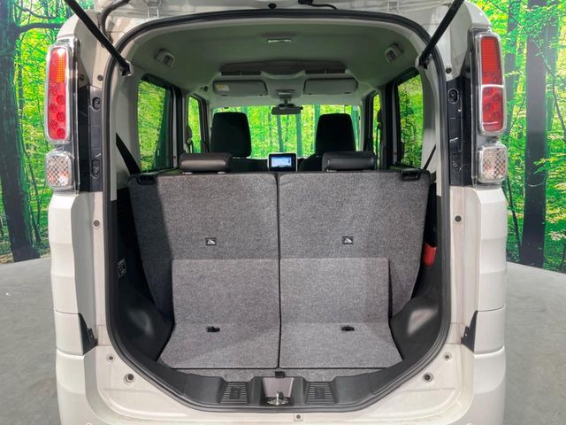 ���i�̂���������ʋ΁A���}���ɏ\���ȉ׎��X�y�[�X���m�ۂ��Ă���܂��B�Z�J���h�V�[�g��|���ƁA�傫�ȉו��̐ύڂ��\�ł���