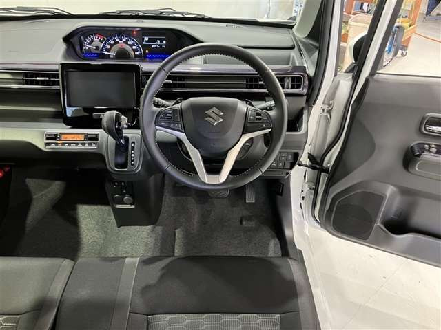 ワゴンRスティングレーハイブリッド(HYBRID) T