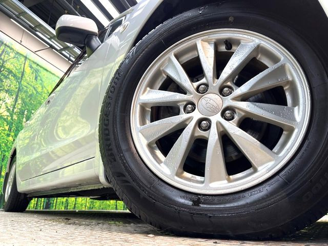 �y����15�C���`�A���~�z�C�[���z�O�ςɃ}�b�`���������A���~�z�C�[���𑕒����Ă���܂��B�e��ЊO�A���~�z�C�[����A�X�^�b�h���X�^�C�����戵�����Ă���܂��B���񂲑��k����������