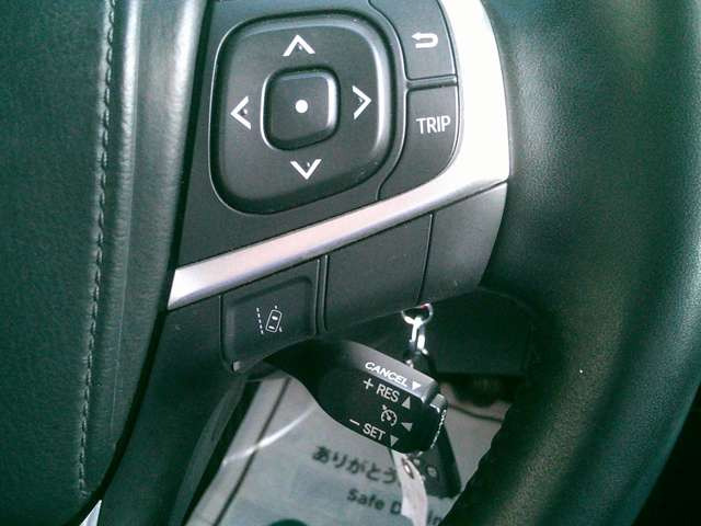 ���N���[�Y�R���g��-�����A�N�Z������Ȃ��ɃX�e�A�����O�̃X�C�b�`����݂̂ō������H�Ȃǂł̒葬���s�𐧌䂵�܂�!