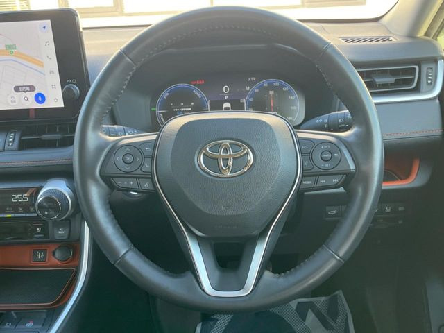 �y�����v�����X�e�A�����O�z�㎿�Ȋv���g�p���邱�ƂŁA��ɂ����������݂ƂĂ��^�]���₷���n���h���ł���