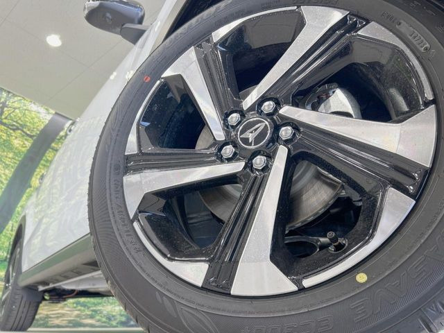 �y����17�C���`�A���~�z�C�[���z�O�ςɃ}�b�`���������A���~�z�C�[���𑕒����Ă���܂��B�e��ЊO�A���~�z�C�[����A�X�^�b�h���X�^�C�����戵�����Ă���܂��B���񂲑��k����������