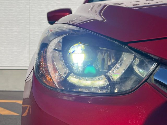 �yLED�w�b�h���C�g�z���V����ԑ��s�����ǍD�Ȏ��E���m�ۂ����S���ĉ^�]�ł��鍂�P�xLED�w�b�h���C�g�𑕔�!�_�����x�������A����d�͂��}�����Ă��܂��B