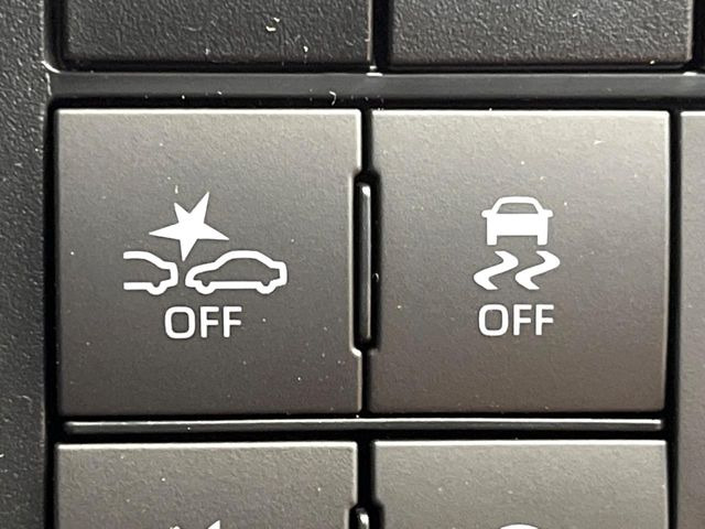 �y�X�}�[�g�A�V�X�g�z���s���ɑO���̎ԗ�����F�����A�Փ˂������Ȏ��͌x��ƃu���[�L�ŏՓˉ���Ɣ�Q�y�����A�V�X�g�B�����S�Ƀh���C�u�����y���݂��������܂��B