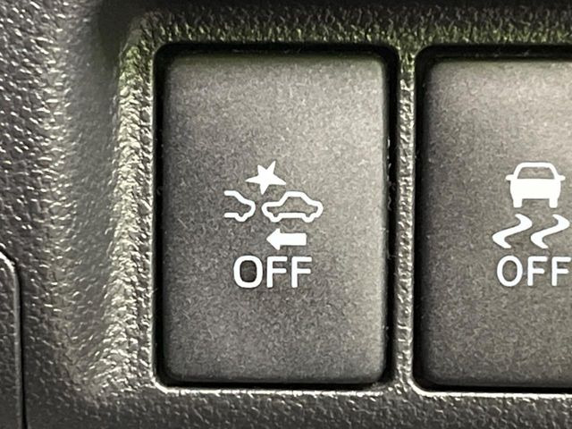 �y�X�}�[�g�A�V�X�g�z���s���ɑO���̎ԗ�����F�����A�Փ˂������Ȏ��͌x��ƃu���[�L�ŏՓˉ���Ɣ�Q�y�����A�V�X�g�B�����S�Ƀh���C�u�����y���݂��������܂��B