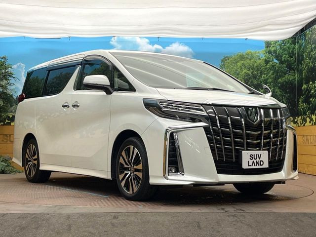 高透明度のガラス皮膜で撥水はもちろん、上質なツヤ・光沢を実現。紫外線や酸性雨から大切な愛車を保護し、色あせ・劣化を防止。「弾スプラッシュコート」、「弾プリミッサコート」からお選びいただけます。