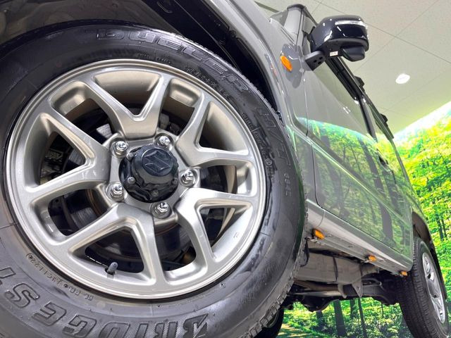 【純正16インチアルミホイール】外観にマッチした純正アルミホイールを装着しております。各種社外アルミホイールや、スタッドレスタイヤも取扱いしております。是非ご相談ください♪