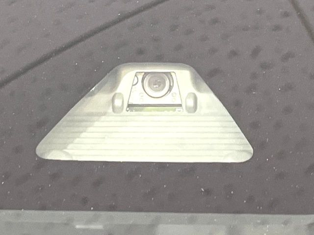 �y�X�}�[�g�A�V�X�g�z���s���ɑO���̎ԗ�����F�����A�Փ˂������Ȏ��͌x��ƃu���[�L�ŏՓˉ���Ɣ�Q�y�����A�V�X�g�B�����S�Ƀh���C�u�����y���݂��������܂��B