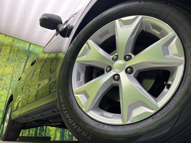 �y����18�C���`�A���~�z�C�[���z�O�ςɃ}�b�`���������A���~�z�C�[���𑕒����Ă���܂��B�e��ЊO�A���~�z�C�[����A�X�^�b�h���X�^�C�����戵�����Ă���܂��B���񂲑��k����������