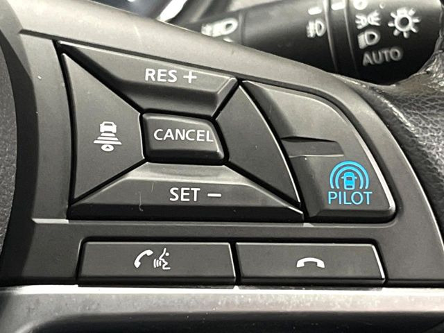 �y�v���p�C���b�g�z�������H�ł̒��������s���y��!!�a�؎��Ə��񑖍s�̃V�[���ŁA�A�N�Z���E�u���[�L�E�X�e�A�����O�������Ő��䂵�A�������^�]�̕��S���y�����Ă���܂���