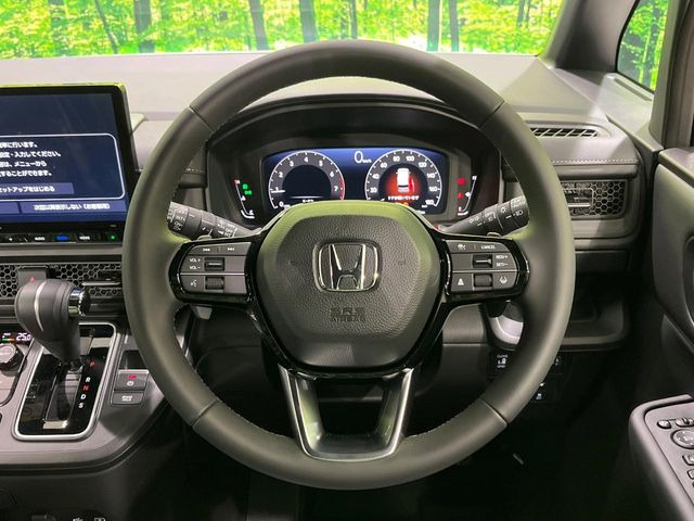 �y�����v�����X�e�A�����O�z�㎿�Ȋv���g�p���邱�ƂŁA��ɂ����������݂ƂĂ��^�]���₷���n���h���ł���