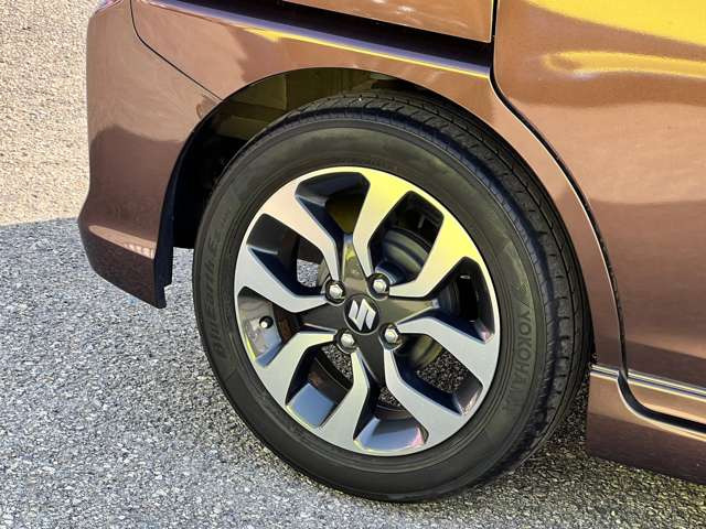 ���Ђ́A���q���܂̃j�[�Y�ɂ������o����悤�A�L�x�ȎԎ����葵���Ă���܂��B����芷���̍ۂ��A����A��낵�����肢�������܂��B