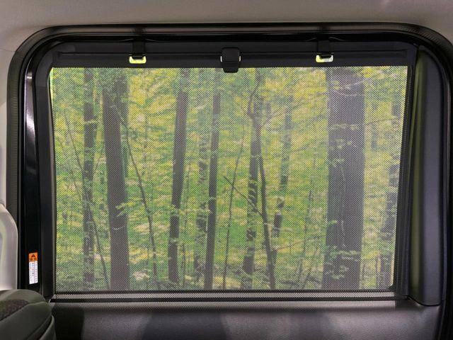 �y���[���V�F�[�h�z��������ԊO����̌���ῂ����Ƃ��ɃT�b�ƈ����o���Ďg����A���[���i�[�^�C�v�̃T���V�F�[�h�𑕔��B��Ȃɏ�������q�l���E�g�E�g�����������ȂǁA���Ђ����p����������